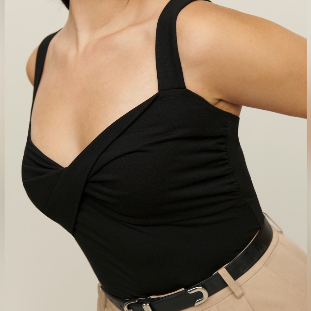 NWOT! Reformation Anine Knit Top